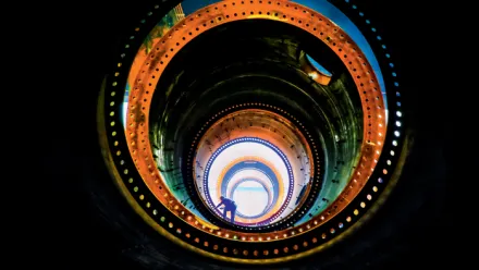 Zpomalování pokračuje